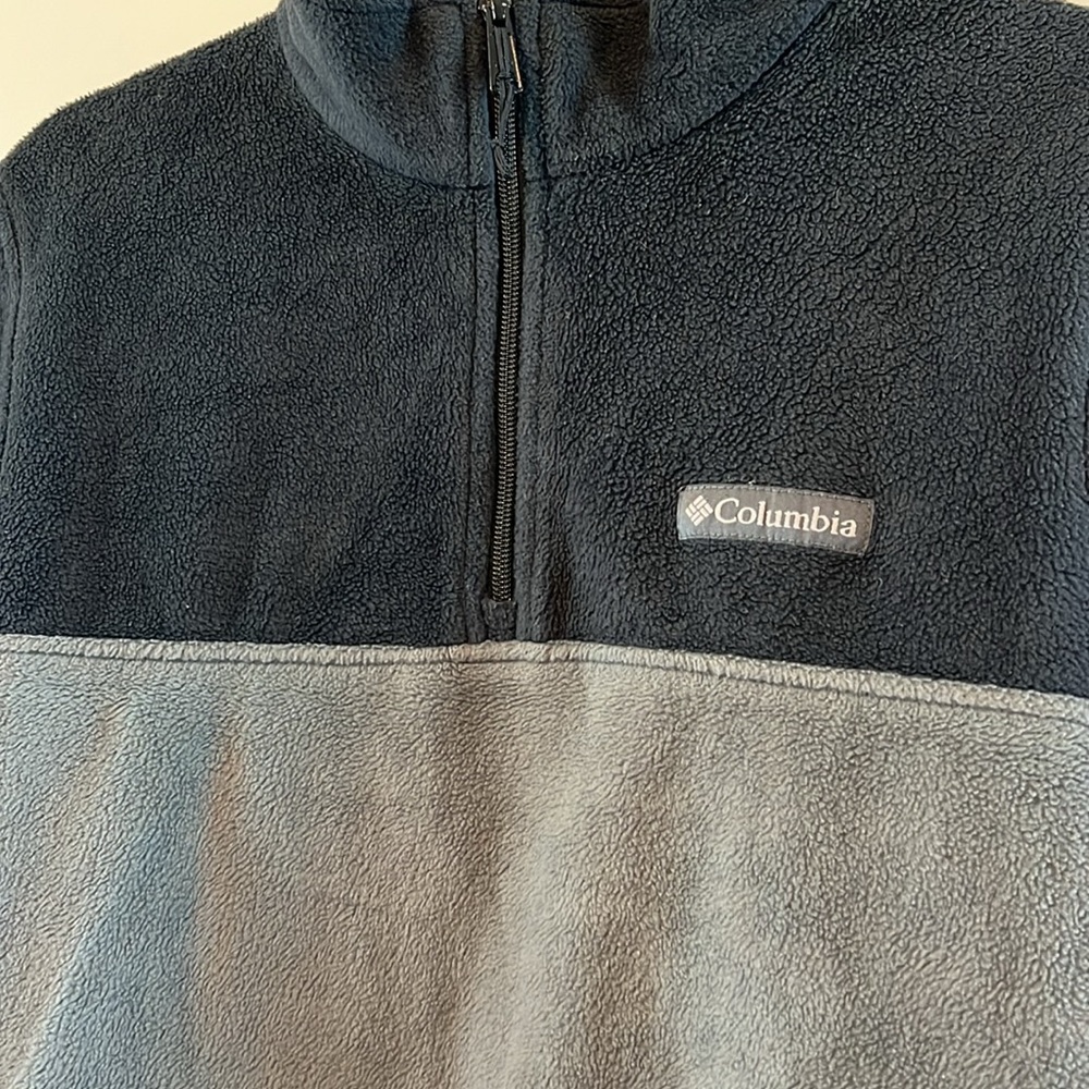 Columbia Black & Gray Two Toned 1/4 Zip Fleece Pullover, Men’s Size Medium - Picture 2 of 8